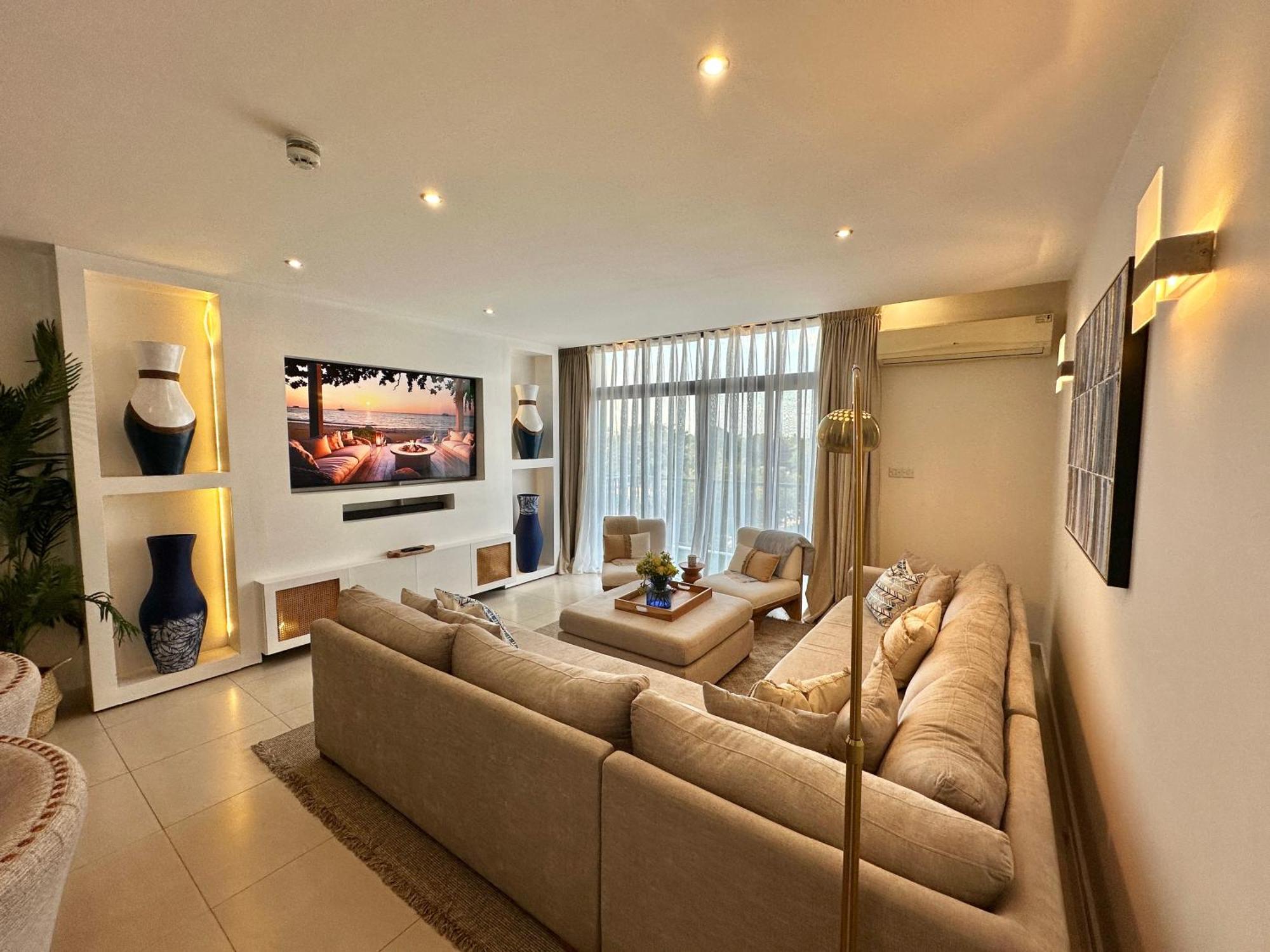 Coastalhome 75Inch Tv 5Min Drive To The City & Beach Dar es Salaam Eksteriør billede