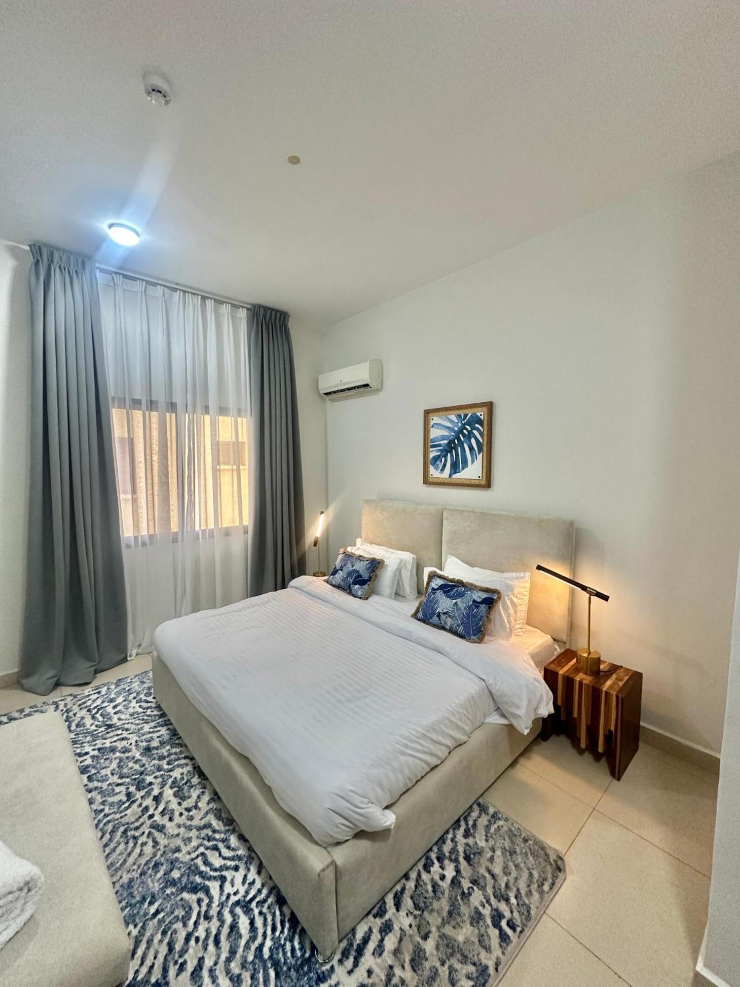 Coastalhome 75Inch Tv 5Min Drive To The City & Beach Dar es Salaam Eksteriør billede