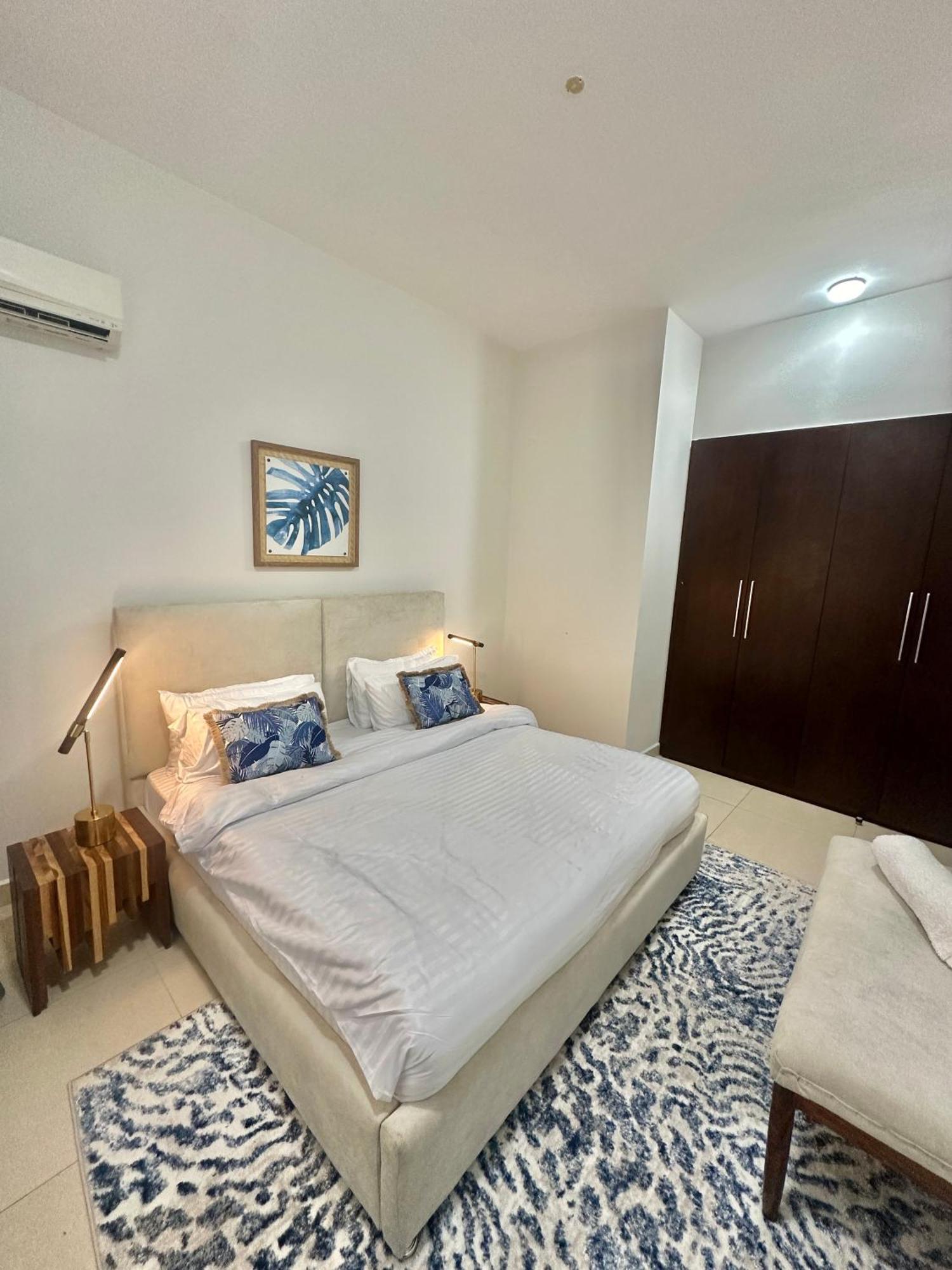 Coastalhome 75Inch Tv 5Min Drive To The City & Beach Dar es Salaam Eksteriør billede